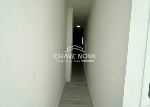 Loja  Venda em Alto do Seixalinho, Santo André e Verderena,Barreiro