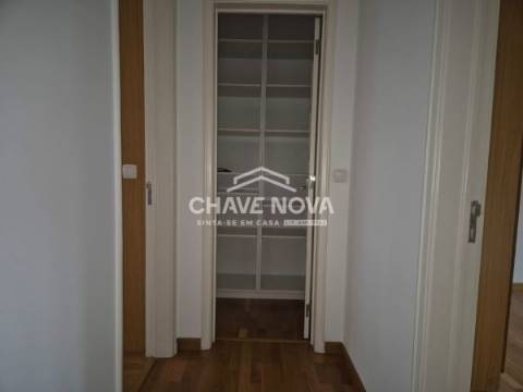 Apartamento T2 Arrendamento em Campo de Ourique,Lisboa