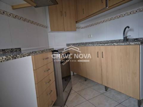 Apartamento T2 Arrendamento em Campo de Ourique,Lisboa