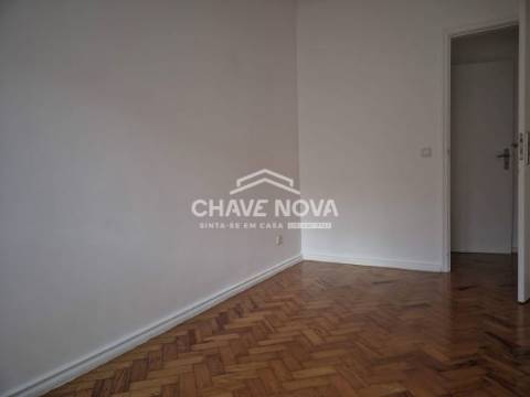 Apartamento T2 Arrendamento em Campo de Ourique,Lisboa