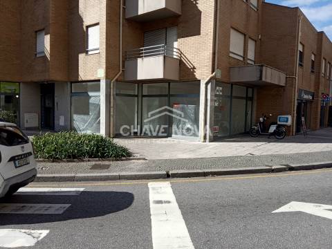 Loja  Arrendamento em Lordelo do Ouro e Massarelos,Porto