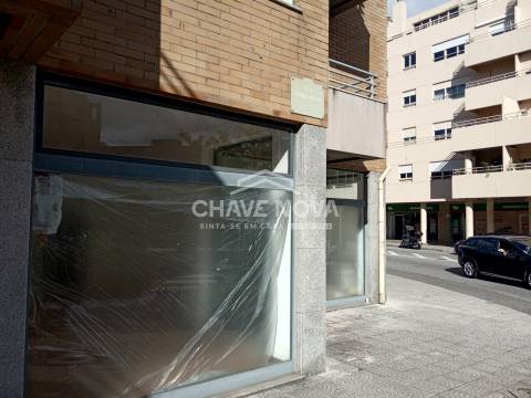 Loja  Arrendamento em Lordelo do Ouro e Massarelos,Porto