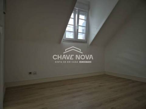 Apartamento T3 Arrendamento em Campo de Ourique,Lisboa