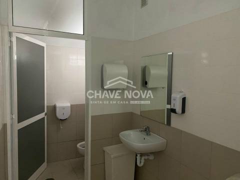 Armazém  Arrendamento em Fânzeres e São Pedro da Cova,Gondomar