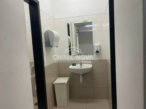 Armazém  Arrendamento em Fânzeres e São Pedro da Cova,Gondomar