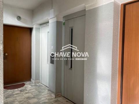 Apartamento T1 Venda em Loures,Loures
