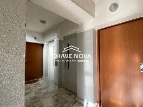 Apartamento T1 Venda em Loures,Loures
