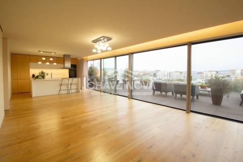 Apartamento T4 Venda em Santa Marinha e São Pedro da Afurada,Vila Nova de Gaia