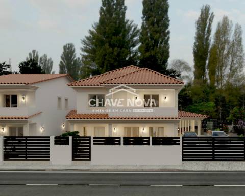 Moradia T4 Venda em São Mamede,Batalha