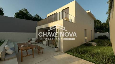 Moradia Isolada T2 Venda em São João de Ver,Santa Maria da Feira