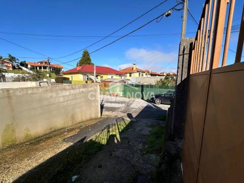 Moradia Isolada T2 Venda em Caldas de São Jorge e Pigeiros,Santa Maria da Feira