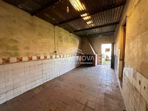 Moradia Isolada T2 Venda em Caldas de São Jorge e Pigeiros,Santa Maria da Feira