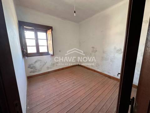 Moradia Isolada T2 Venda em Caldas de São Jorge e Pigeiros,Santa Maria da Feira