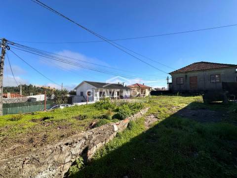 Moradia Isolada T2 Venda em Caldas de São Jorge e Pigeiros,Santa Maria da Feira