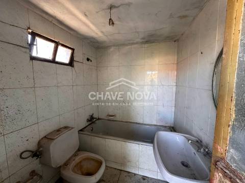 Moradia Isolada T2 Venda em Caldas de São Jorge e Pigeiros,Santa Maria da Feira