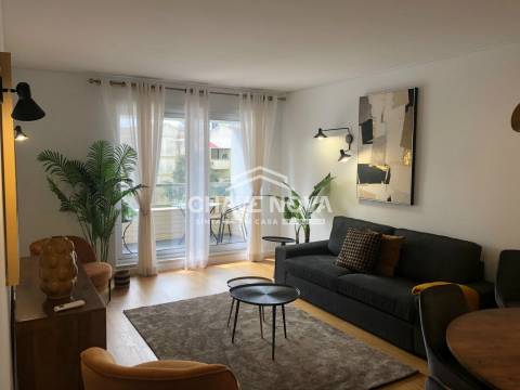 Apartamento T2 Arrendamento em Lumiar,Lisboa