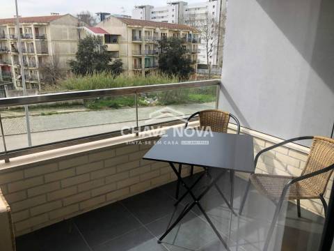 Apartamento T2 Arrendamento em Lumiar,Lisboa