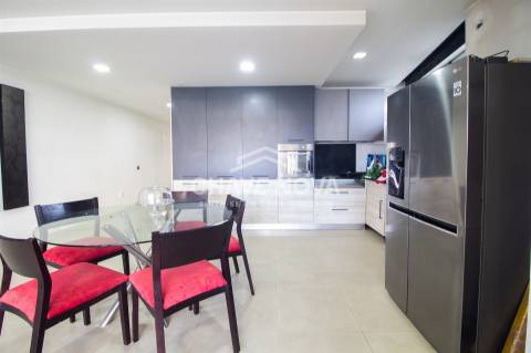 Moradia T3+2 Venda em Campo e Sobrado,Valongo