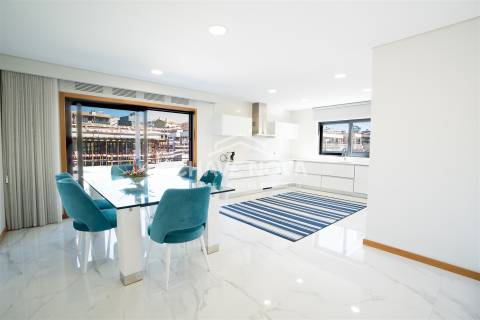 Moradia Geminada T3 Venda em Canidelo,Vila Nova de Gaia