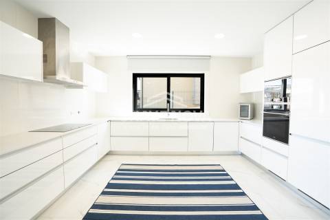 Moradia Geminada T3 Venda em Canidelo,Vila Nova de Gaia