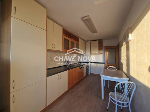 Apartamento T3 Venda em Vilar de Andorinho,Vila Nova de Gaia