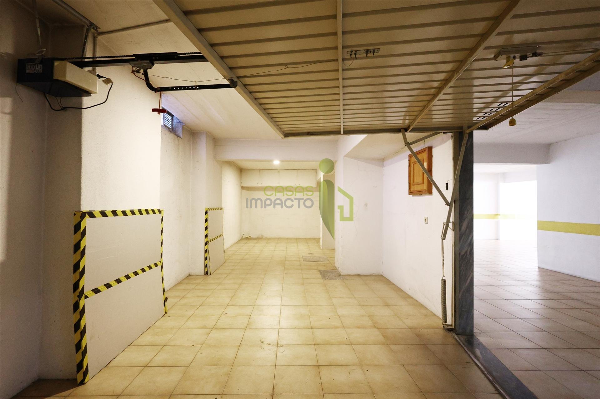 Garagem 28m2 na Anta em Agualva Cacém