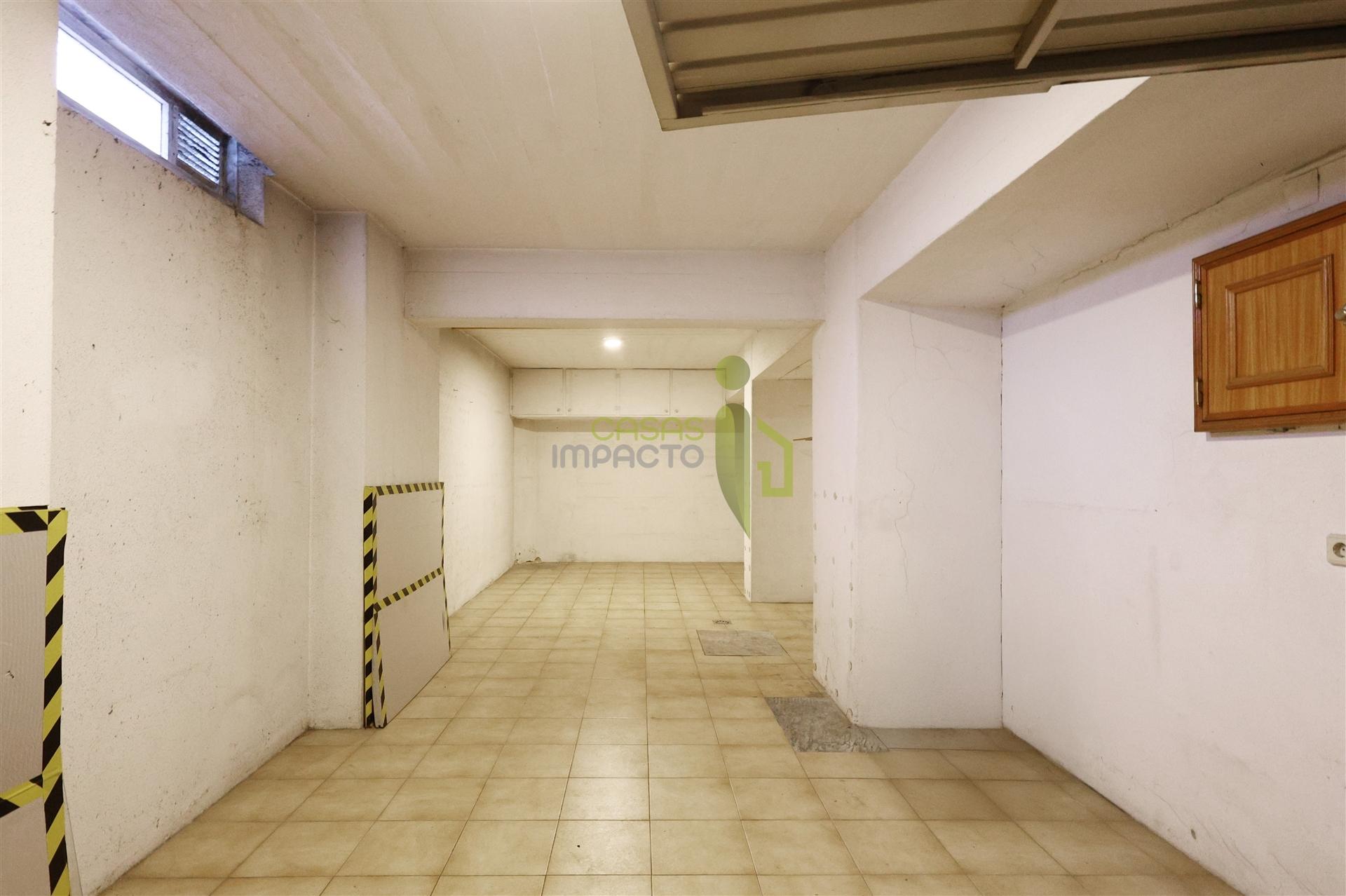 Garagem 28m2 na Anta em Agualva Cacém