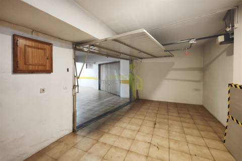 Garagem 28m2 na Anta em Agualva Cacém