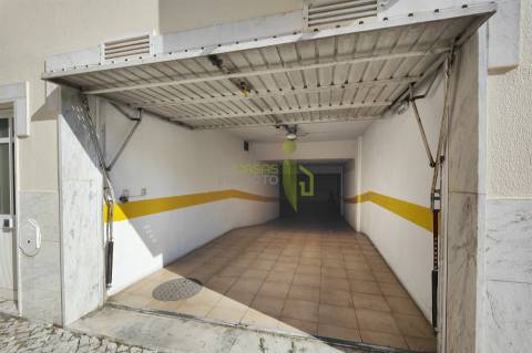 Garagem 28m2 na Anta em Agualva Cacém