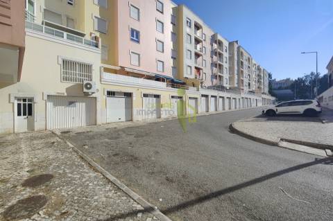 Garagem 28m2 na Anta em Agualva Cacém