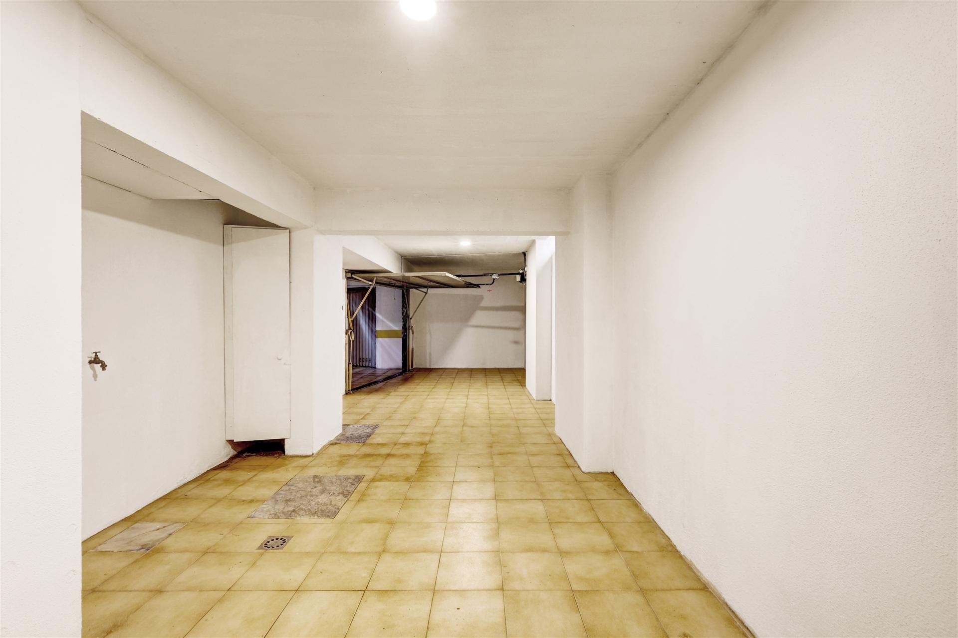 Garagem 28m2 na Anta em Agualva Cacém