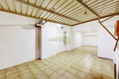 Garagem 28m2 na Anta em Agualva Cacém