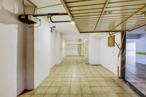 Garagem 28m2 na Anta em Agualva Cacém