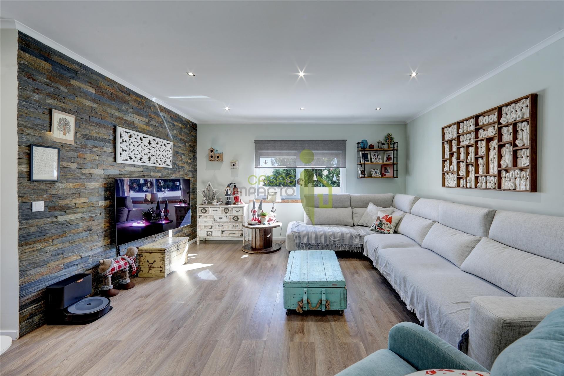 Moradia Isolada T3 Venda em Rio de Mouro,Sintra