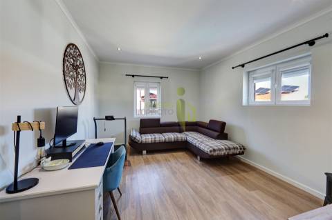 Moradia Isolada T3 Venda em Rio de Mouro,Sintra