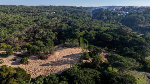Terreno Rústico com 2360 m2 em Janas, Azenhas do Mar
