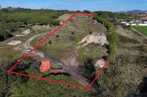 Terreno Rústico com 15.240m2, para venda na Terrugem
