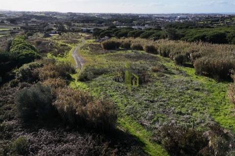Terreno Rústico com 15.240m2, para venda na Terrugem