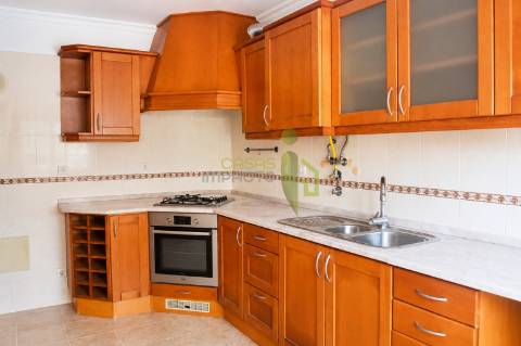 Apartamento T2 Arrendamento em Colares,Sintra