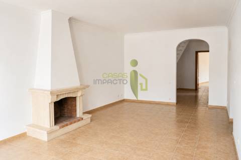 Apartamento T2 Arrendamento em Colares,Sintra