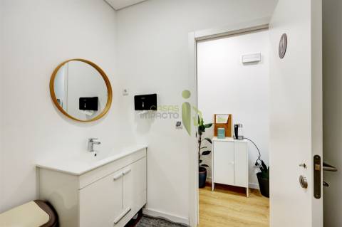 Loja na Anta com 80m2 Remodelada