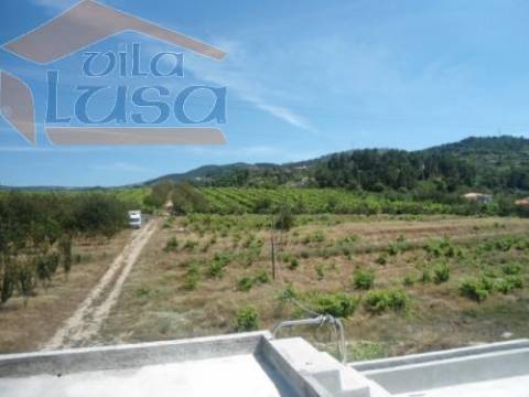 Quinta e moradia e outras