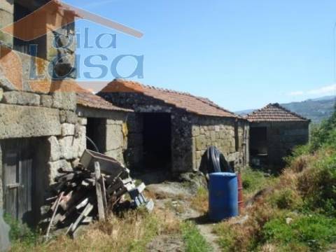 Quinta e moradia e outras