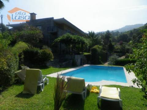 Moradia com vistas para o rio Douro - Resende 