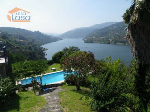 Moradia com vistas para o rio Douro - Resende 