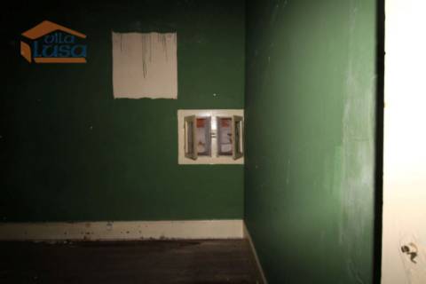 Prédio com 4 T1 em O.do Douro V.N. Gaia.