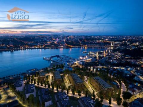 T4 Recuado c/ Terraço 82m2, próximo Marina da Afurada em Canidelo V.N Gaia.