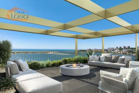 T4 Recuado c/ Terraço 82m2, próximo Marina da Afurada em Canidelo V.N Gaia.