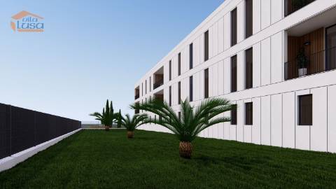 T2 Novo c/ dois lugares garagem e varanda 21,24m2 em Portimão.