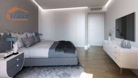 T1 Novo ultimo piso c/ garagem e varanda em Portimão.